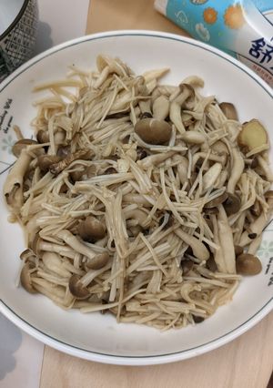麻油炒雙菇 的食譜成品照片