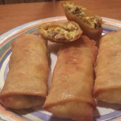 A picture of Breakfast Egg rolls.