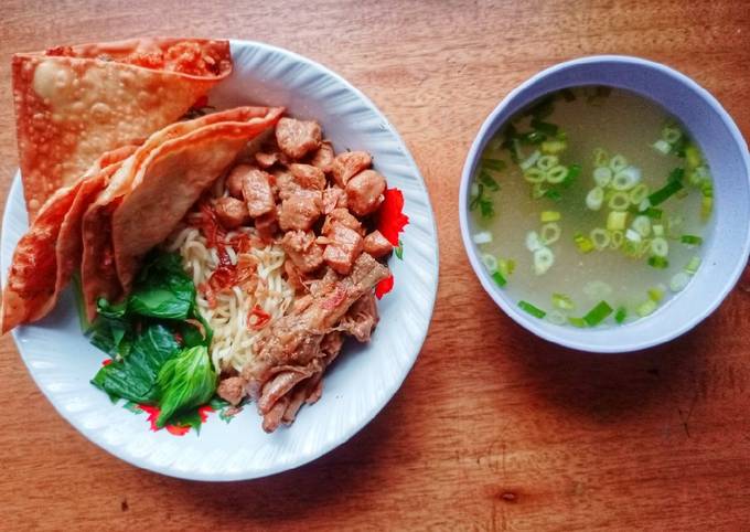 Cara membuat Mie Ayam Bangka Cara membuat Mie Ayam Bangka