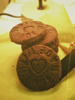 A picture of Hazelnut Love cookies.