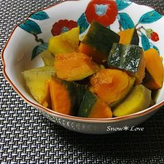 A picture of Super Easy Simmered Kabocha and Sweet Potatoes.