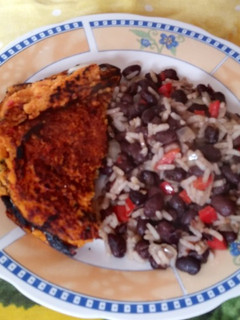 Una foto de Omelette de Calabaza con Porotos Negros y Arroz 💪