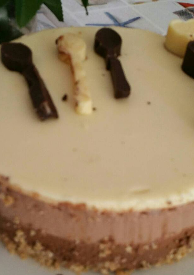 Una foto de Mousse tres chocolates