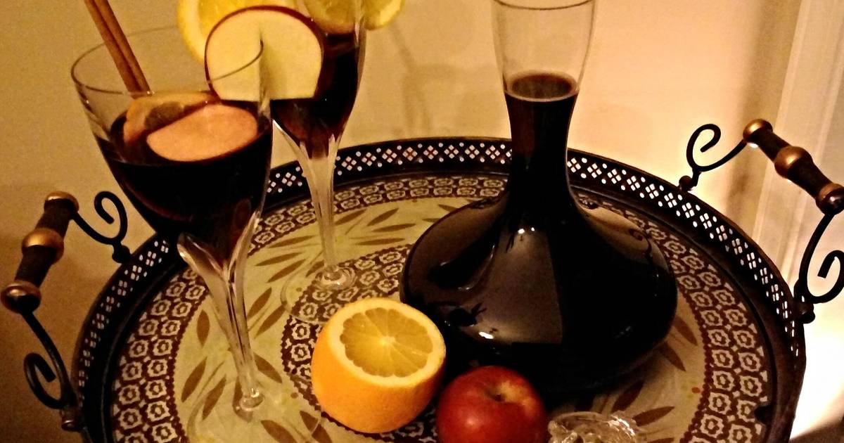 Warm Spiced Mulled Wine