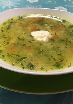 Una foto de Sopa liviana de mariposas