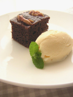 A picture of Chocolate & Banana Brownies.