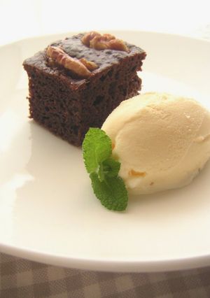 A picture of Chocolate & Banana Brownies.