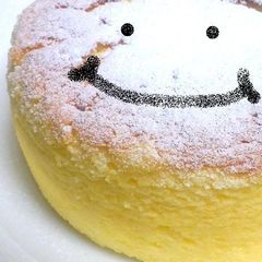 A picture of Halloween Soufflé Cheesecake.