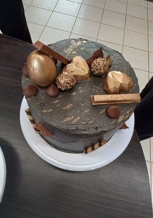 Una foto de Chocolate cake