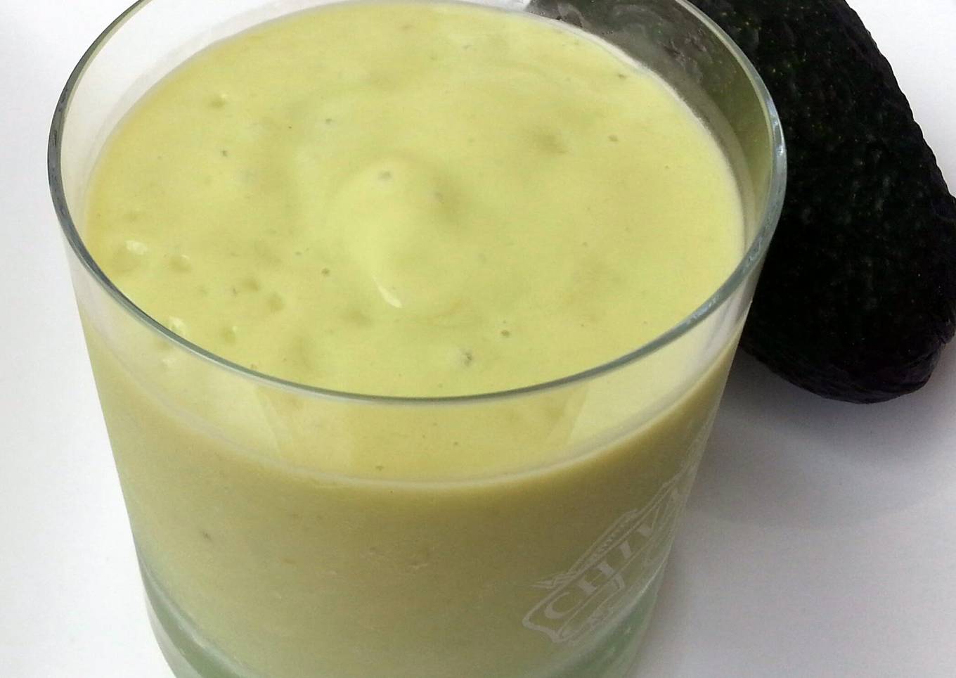 Avocado And Banana Smoothies