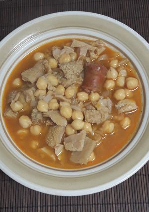 Foto principal de Garbanzos con callos de ternera
