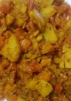 A picture of Carrot potato vegetables.