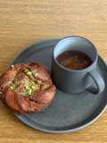 Ζεστό ρόφημα κακάο με καφέ espresso