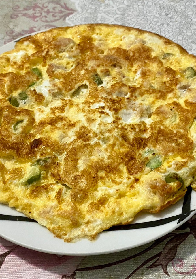 Una foto de Tortillita de atún y espárragos