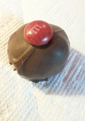 A picture of No Bake Chocolate Peanut Butter M&M Balls.