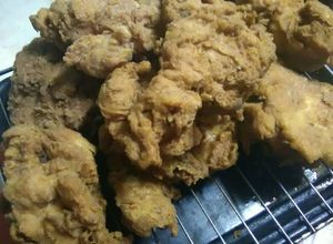 Una foto de Pollo estilo Kentucky Fried Chicken