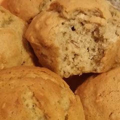 A picture of Banana-Oat Muffins.