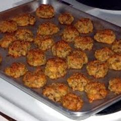 A picture of sausage balls.