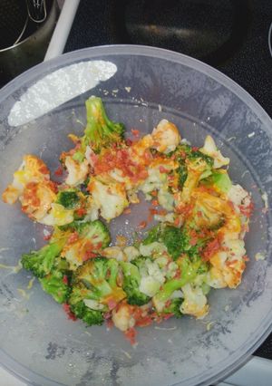 A picture of Simple Veggies and Cheese.
