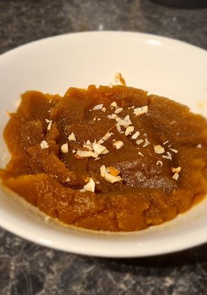 Indiai,grízes édesség (Karah Parshaad) recept fotója