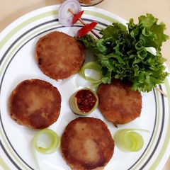 A picture of Shami Kababs.
