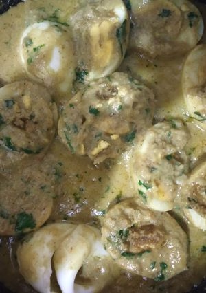 A picture of Egg malai masala.