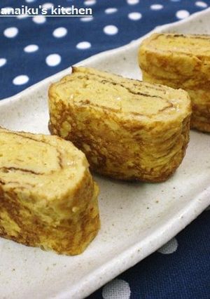 A picture of Tamagoyaki Omelettes with Gochujang and Mayonnaise - For Bentos.