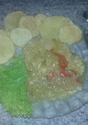 Una foto de Chuletas de cerdo a la mostaza y papas doradas