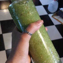 A picture of Tomatillo vinagrette.