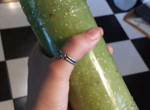 A picture of Tomatillo vinagrette.