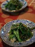 5-Minute Chrysanthemum Greens with Sesame Seeds