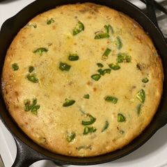A picture of Jalapeño Popper Corncake Skillet.