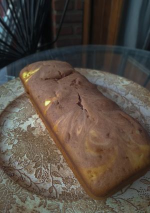 Una foto de Budín marmolado de limón sin tacc