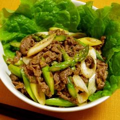 Stir Fried Beef and Asparagus in Oyster Sauce A picture of Stir Fried Beef and Asparagus in Oyster Sauce.
