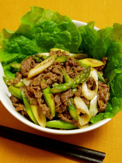 A picture of Stir Fried Beef and Asparagus in Oyster Sauce.