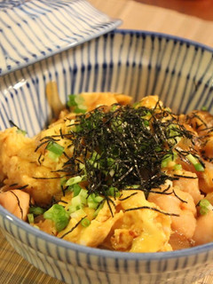 A picture of Easy Fluffy and Soft Oyako Don (Chicken and Egg Rice Bowl).