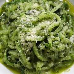 Una foto de Pastas de calabacines