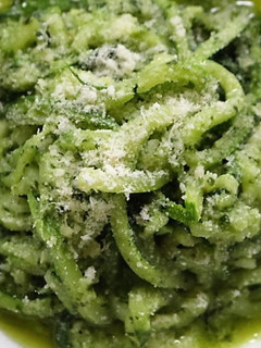 Una foto de Pastas de calabacines