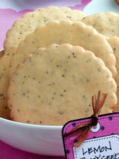 A picture of Lemon Poppy Seed Cookies.