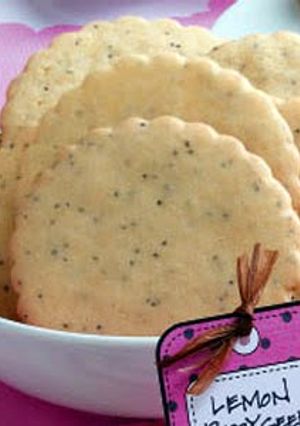 A picture of Lemon Poppy Seed Cookies.