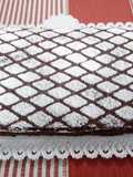 Torta al cioccolato farcita con nutella e panna montata