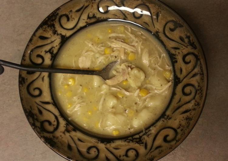 How to Make Recipe of Homemade Chicken &amp; Dumpling Soup