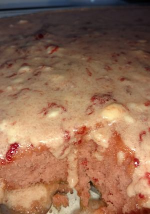 A picture of Strawberry Cake.