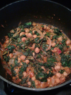 A picture of Chickpeas with Spinach/Revithia me Spanaki.