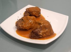 Foto principal de Carrilleras de cerdo al vino blanco (Nota 9)