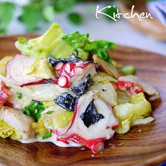 A picture of Octopus and Lettuce Salad with Rich Mayonnaise Dressing.