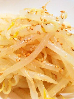 A picture of Easy & Crisp Bean Sprout Namul.