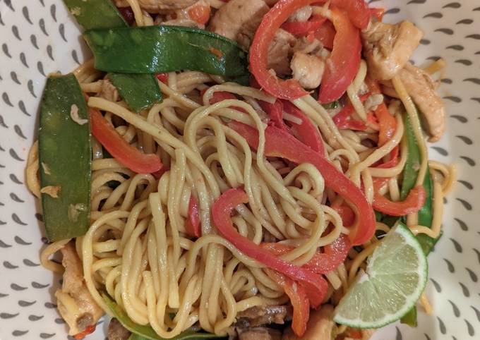 Butter chicken and Vegetable Noodles