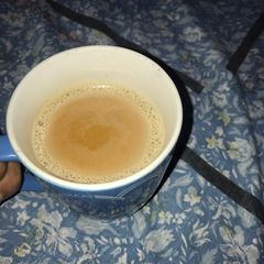 A picture of Doodh pati (chai).