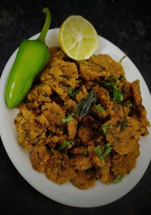 પાલક ના મુઠીયા (Palak Muthia Recipe In Gujarati) રેસીપી મુખ્ય ફોટો